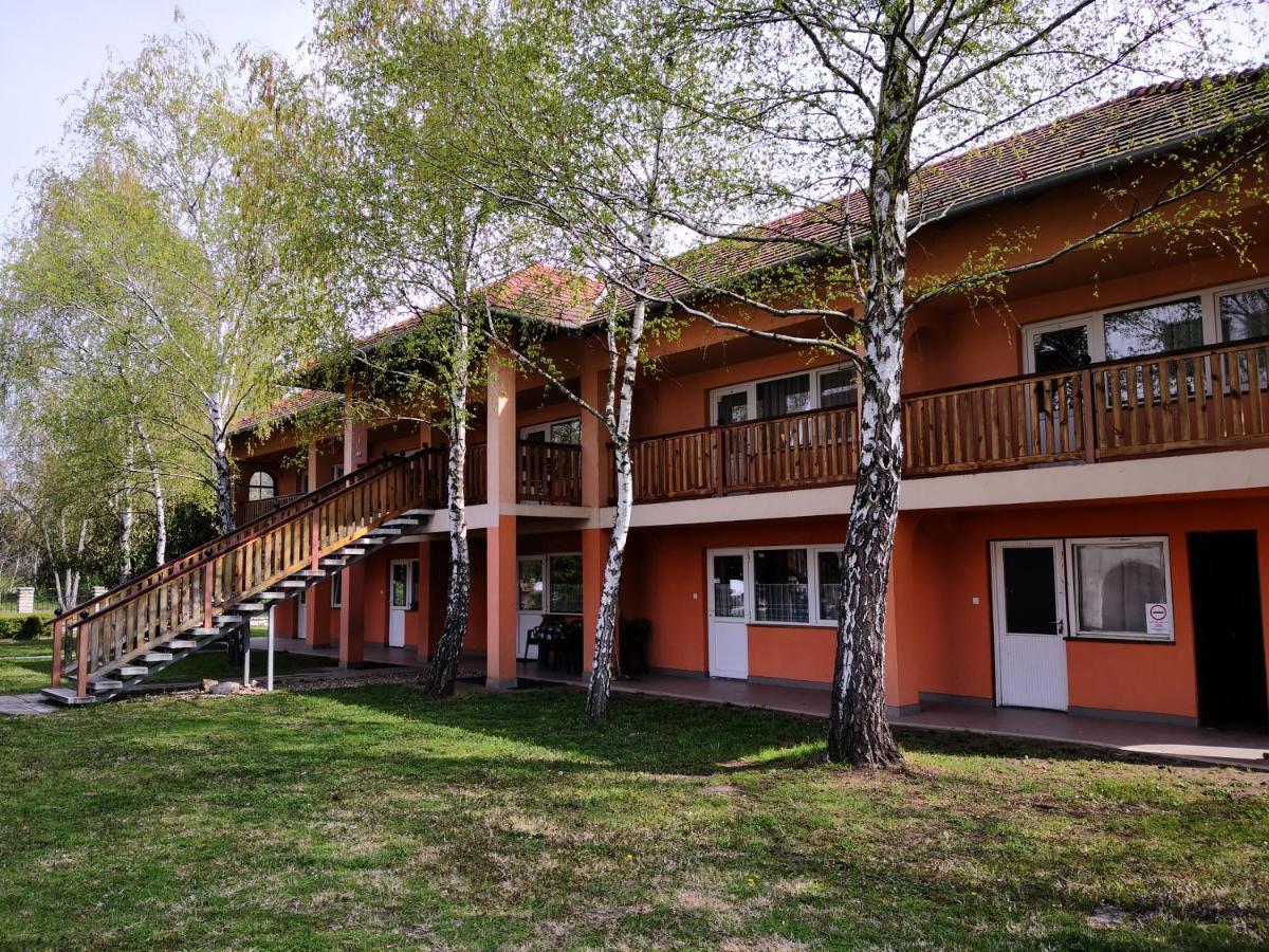 Laguna Panzio Gárdony Extérieur photo