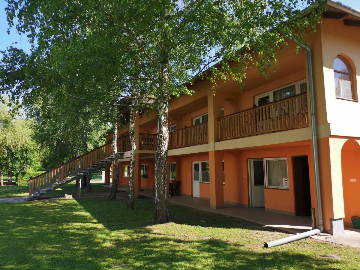 Laguna Panzio Gárdony Extérieur photo